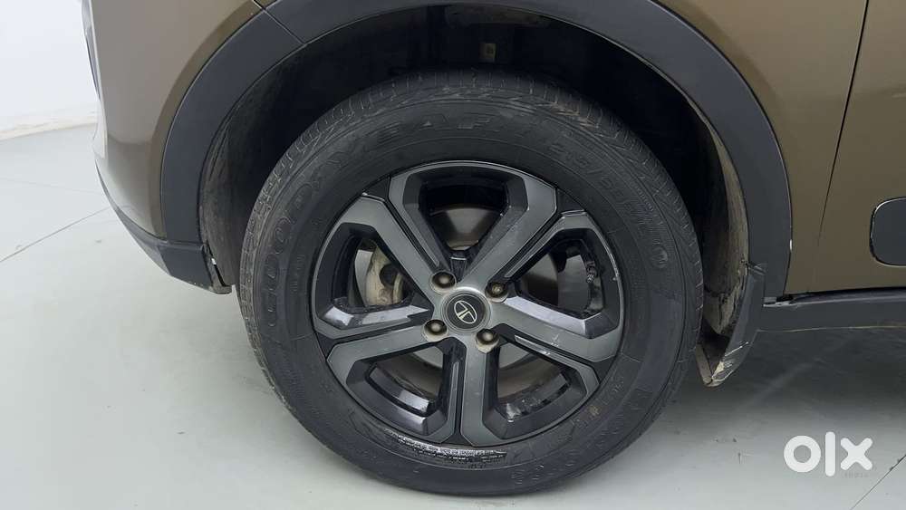 Tata Nexon 1.2 Revotron Xza Plus Premium Jet, 2022, Petrol