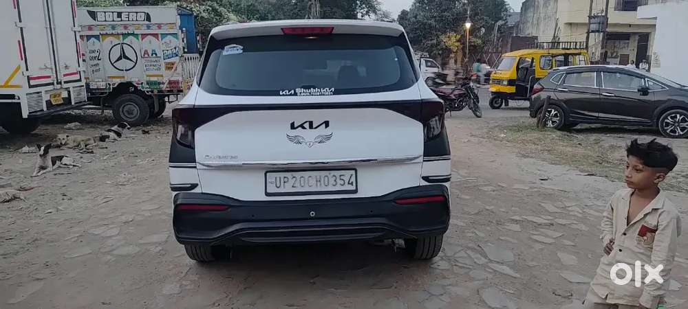 Kia Carens 2023 Diesel 90000 Km Driven