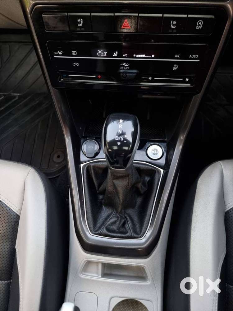 Volkswagen Taigun 1.0 Tsi Topline At, 2022, Petrol