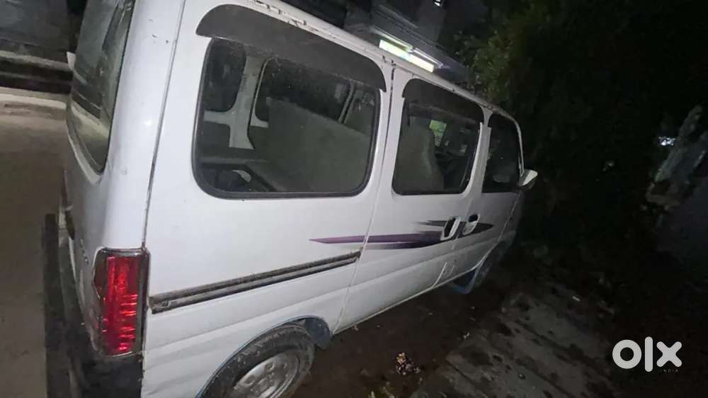 Maruti Suzuki Eeco 2017