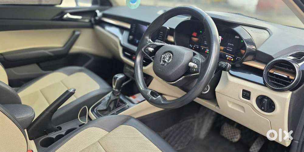 Skoda Slavia 1.5 Tsi Style At, 2023, Petrol