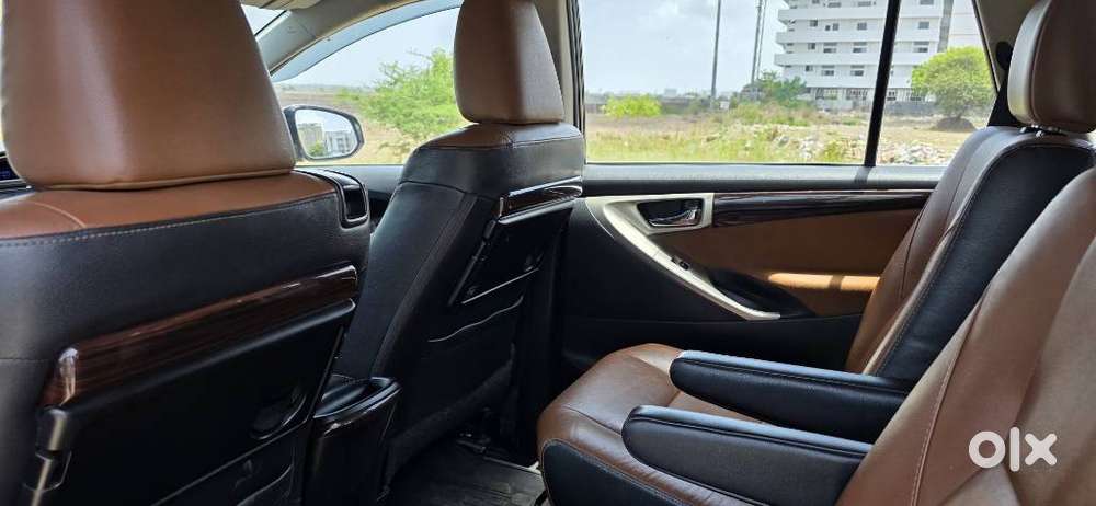 Toyota Innova Crysta 2.8 Z, 2016, Diesel
