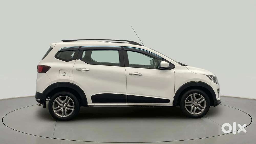 Renault Triber Rxz, 2020, Petrol