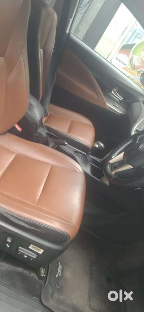 Toyota Innova Crysta 2.8z Automatic, 2017, Diesel