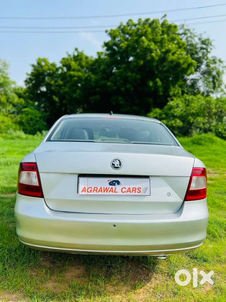 Skoda Rapid Elegance 1.6 Tdi Cr Manual, 2013, Diesel