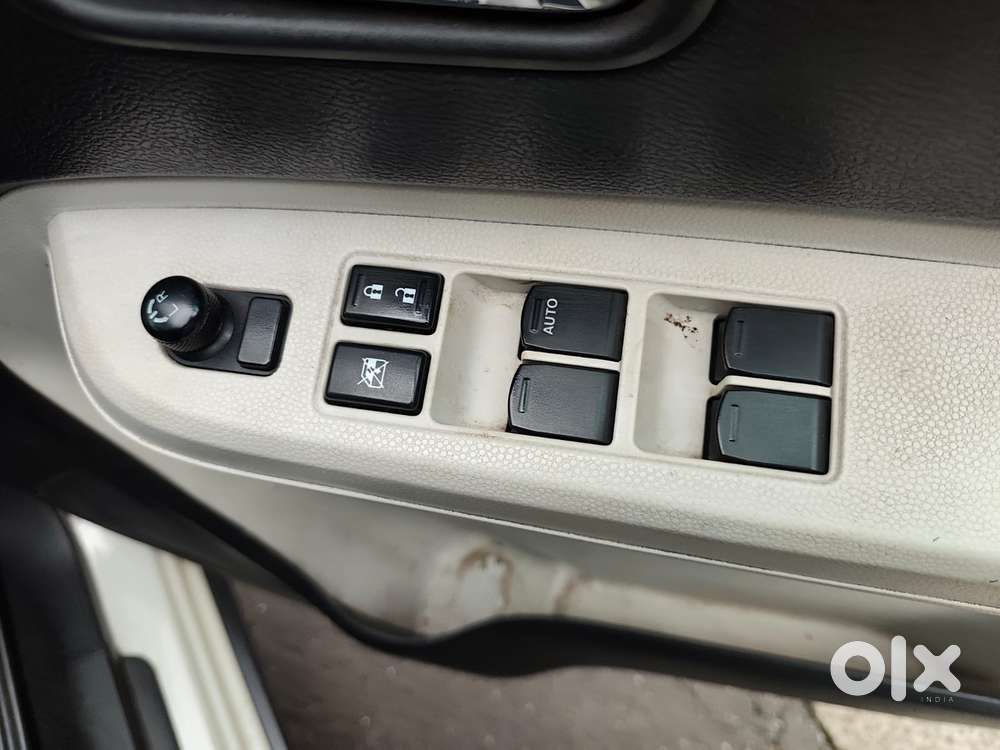 Maruti Suzuki Ignis 1.3 Amt Zeta, 2017, Petrol