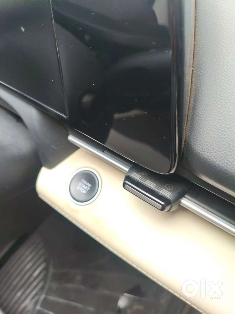 Hyundai Verna 1.5 Sx (o) Petrol Mt, 2023, Petrol