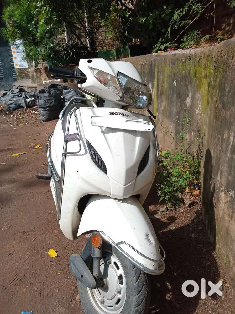 Two Wheeler Activa 4g Price White Colour Activa 4g Mint Condition