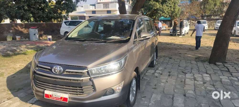 Toyota Innova Crysta 2.4 Gx 8 Str, 2017, Diesel