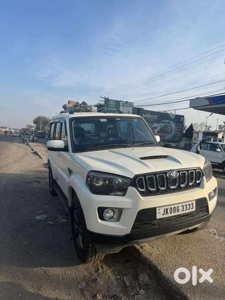 Mahindra Scorpio  S11 2017 Diesel 137000 Km Driven