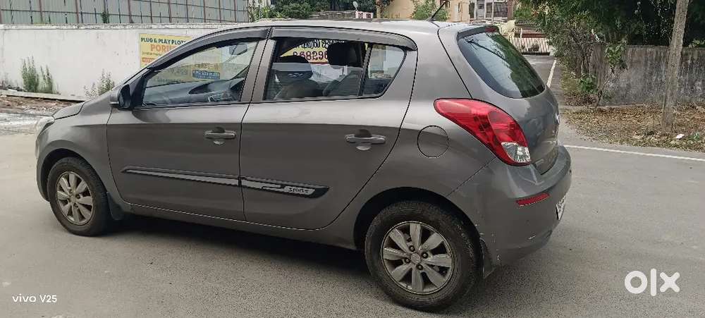 Hyundai New I20 2013 Diesel 125000 Km Driven