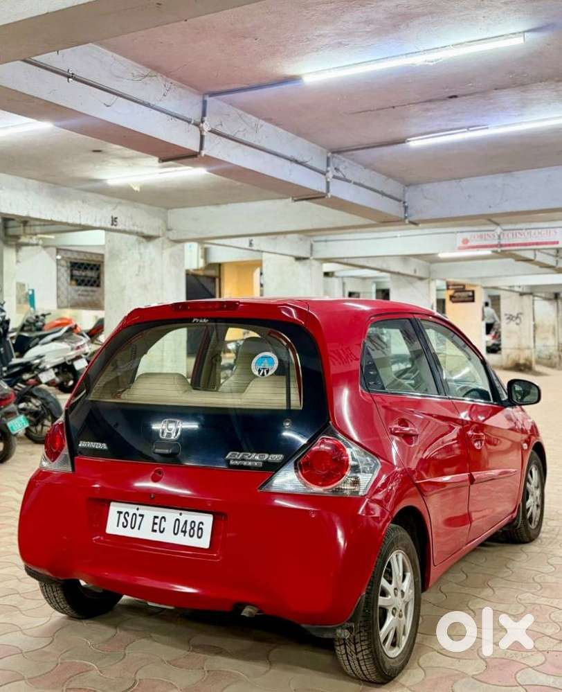 Honda Brio V Automatic, 2014, Petrol