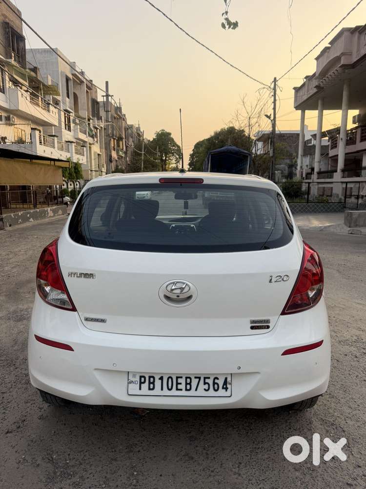 Hyundai I20 2015-2017 Sportz Option 1.4 Crdi, 2013, Diesel