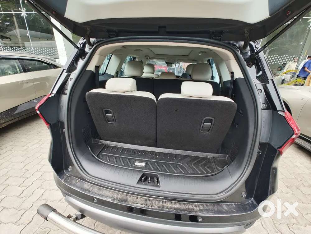 2024 Mahindra Xuv700, Diesel
