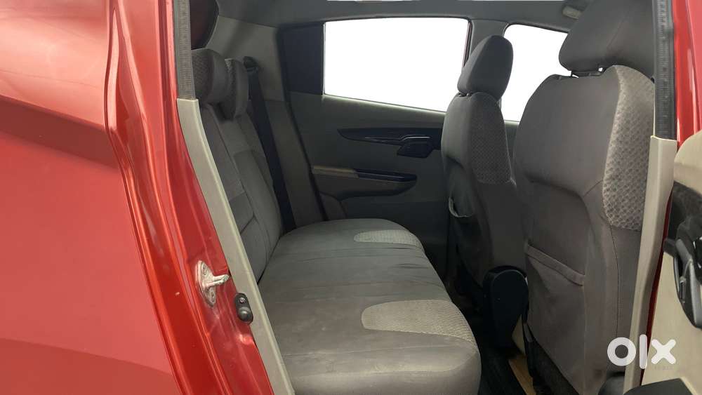 Mahindra Kuv 100 2016-2017 Mfalcon G80 K6 5str, 2015, Petrol