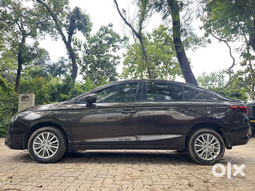 Honda City 1.5 V 5th Gen I-vtec Mt, 2022, Petrol