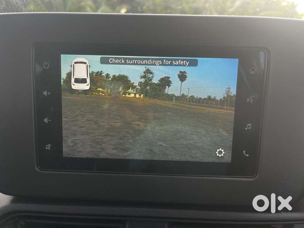 Maruti Suzuki New-gen Swift Vxi, 2024, Petrol