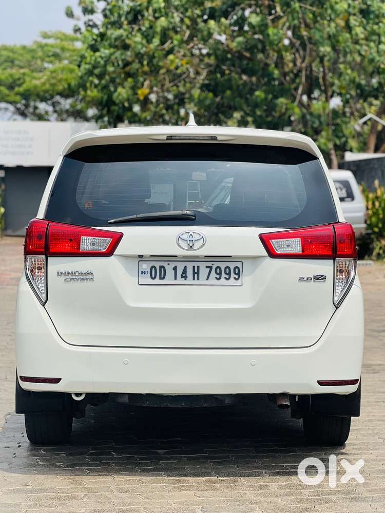 Toyota Innova Crysta 2.8 Z, 2016, Diesel