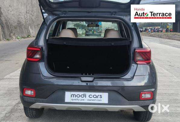 Hyundai Venue 1.2 S Plus, 2020, Petrol