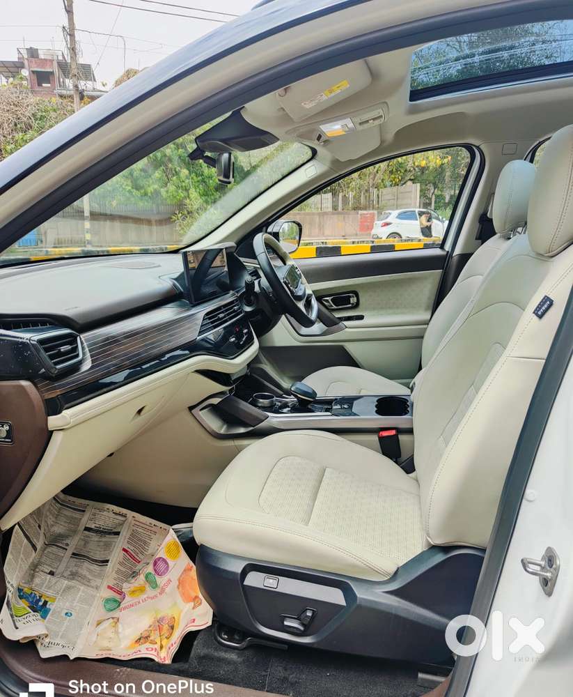 Tata Safari Accomplished Dual Tone At, 2023, Diesel