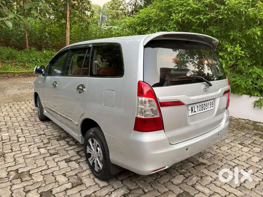Innovag4 7seater,re Registered,210000km,3owner,price 735000