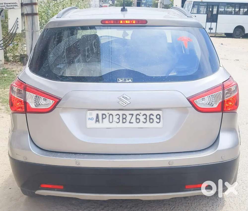 Maruti Suzuki S Cross 2017 Diesel Manual Single Owner Showroom Track