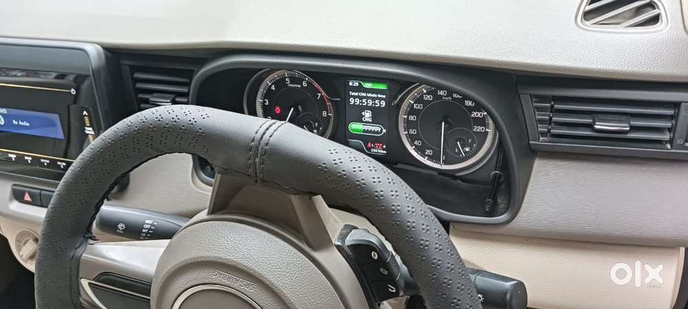 Maruti Suzuki Ertiga Vxi 2025