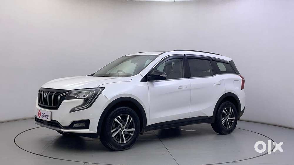Mahindra Xuv700 2.0 Ax 5 Petrol Mt 7 Str, 2022, Petrol