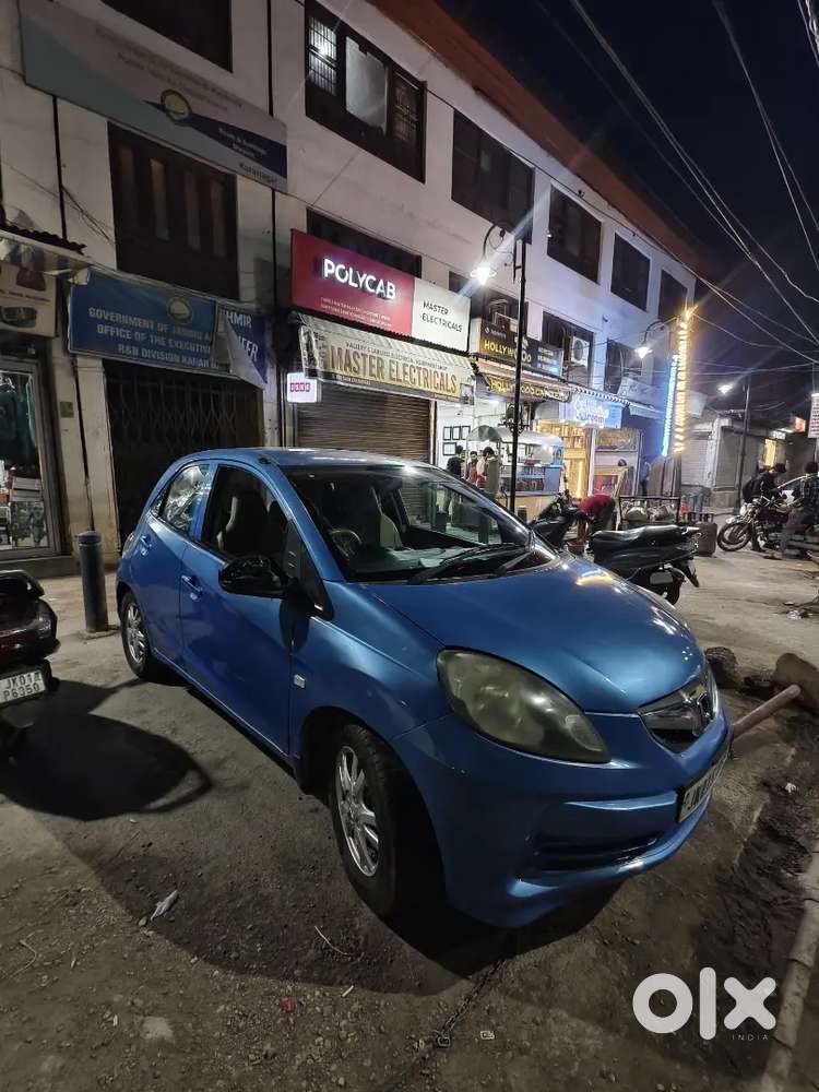Honda Brio 2012 Petrol Well Maintained