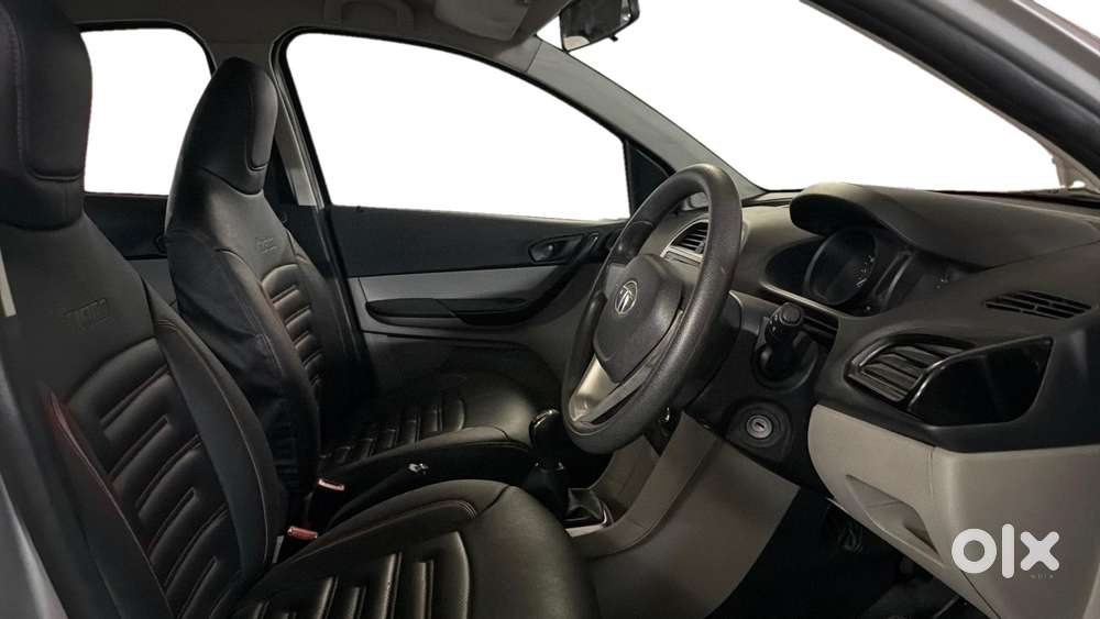 Tata Tiago 1.2 Revotron Xt, 2016, Petrol