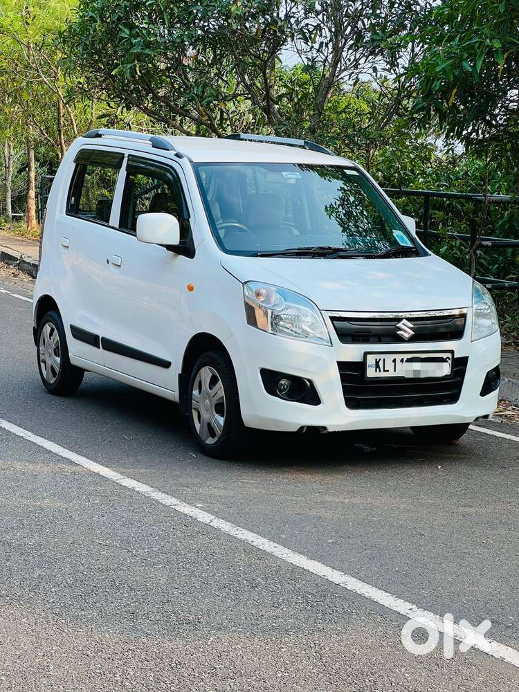 Maruti Suzuki Wagon R 1.0 Vxi Amt, 2017, Petrol
