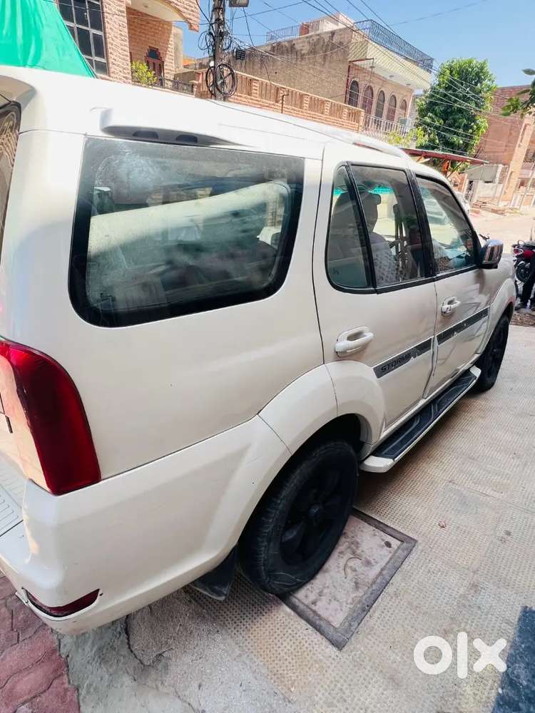 Tata Safari Storme 2013 Diesel 230000 Km Driven