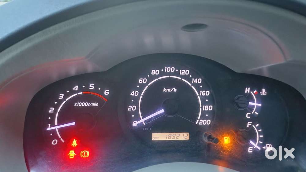 Toyota Innova 2004-2011 2.5 G4 Diesel 8-seater, 2011, Diesel