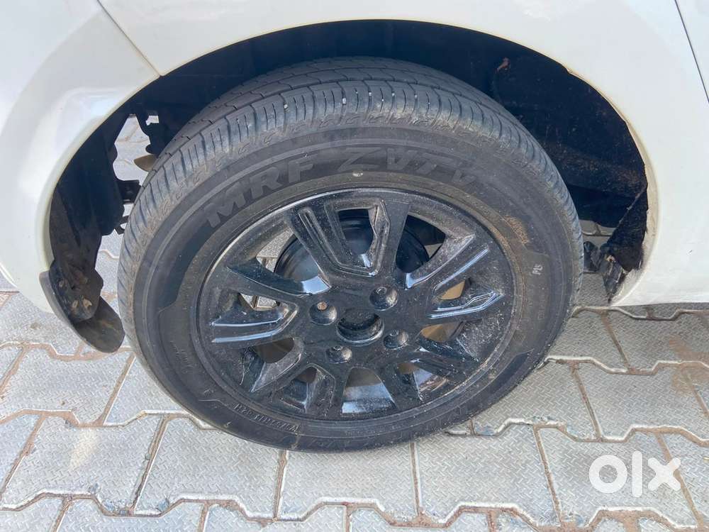 2024 Tata Tiago Petrol Manual Drive
