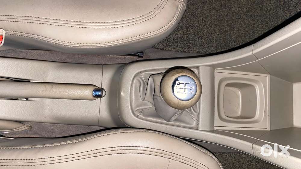 Maruti Suzuki Swift Dzire Zxi 1.2, 2015, Petrol
