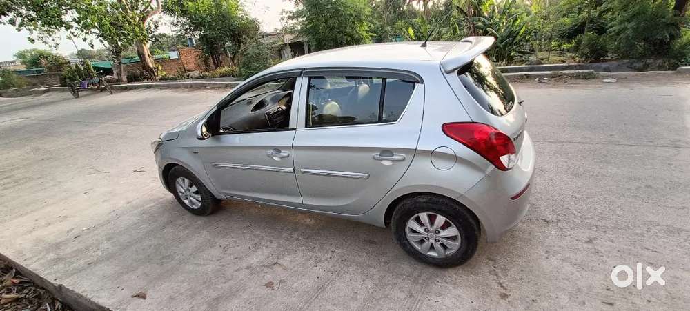Hyundai I20 2013 Petrol 64000 Km Driven