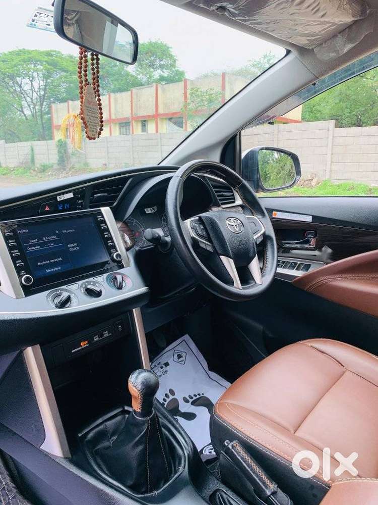 Toyota Innova Crysta 2.4 G Mt 8s, 2022, Diesel