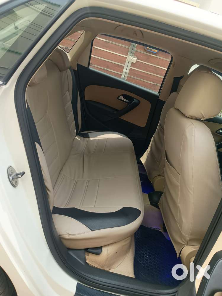 Volkswagen Polo Highline 1.6l Petrol, 2015, Petrol