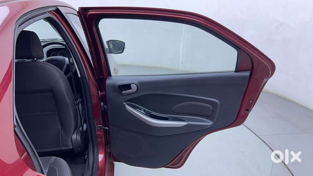 Ford Figo 1.5p Titanium At, 2017, Petrol