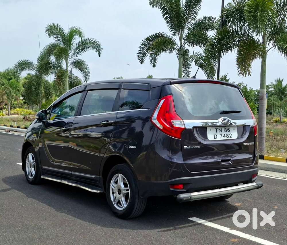 Mahindra Marazzo M6, 2019, Diesel