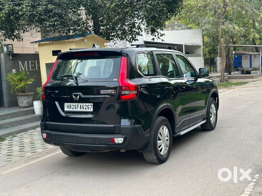 Mahindra Scorpio N Z4 Petrol At 7 Str, 2023, Petrol