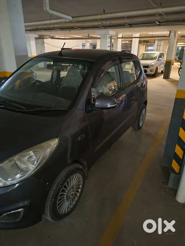 Hyundai I10 Asta 2011 Automatic With Sunroof