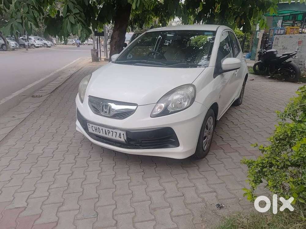 Honda Brio, 2012, Petrol