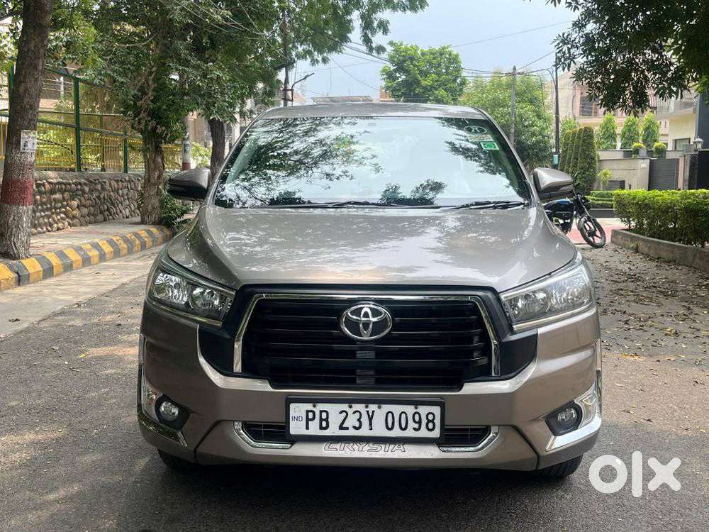 Toyota Innova Crysta 2.4 Gx Mt, 2019, Diesel