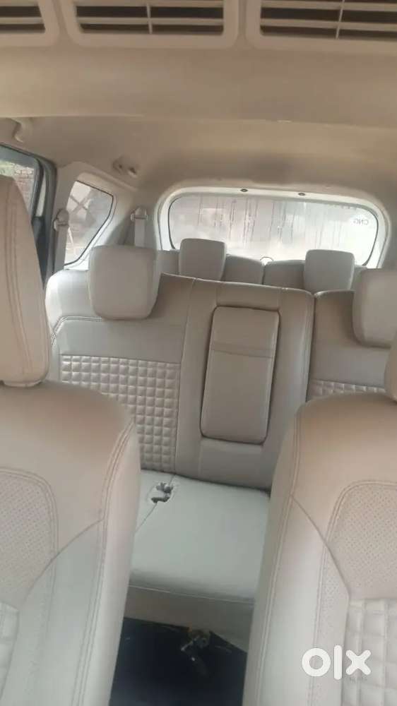 Maruti Suzuki Ertiga Vxi 2024