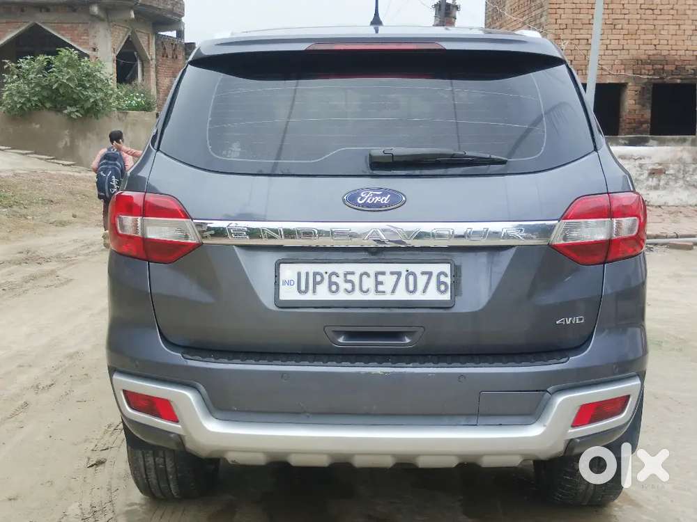 Ford Endeavour 2016