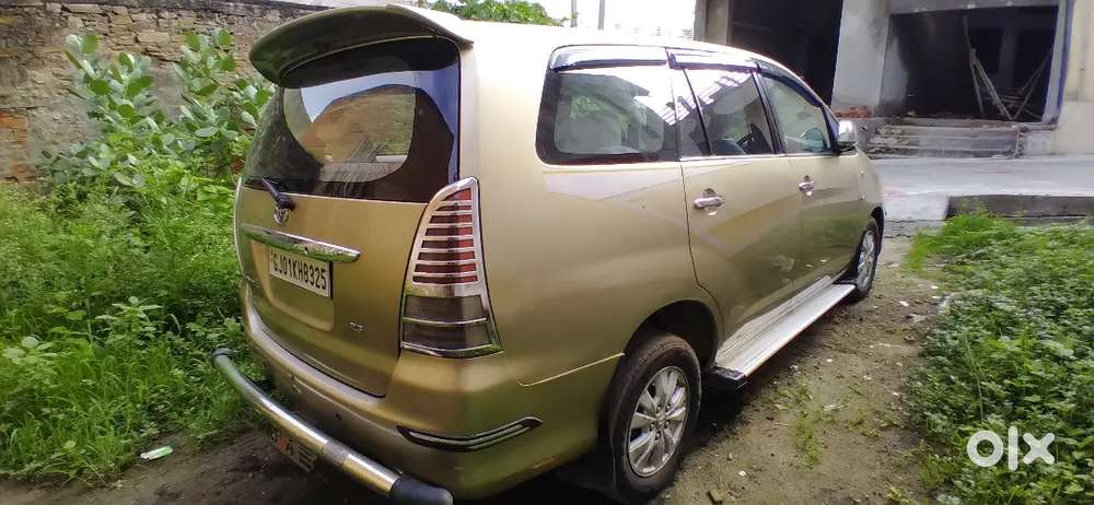 Toyota Innova 2011 Diesel Well Maintained