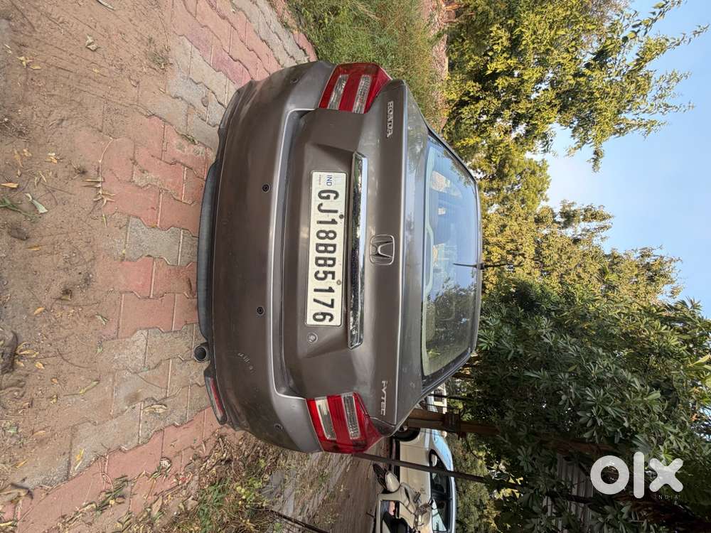 Honda City V Vtec 2012