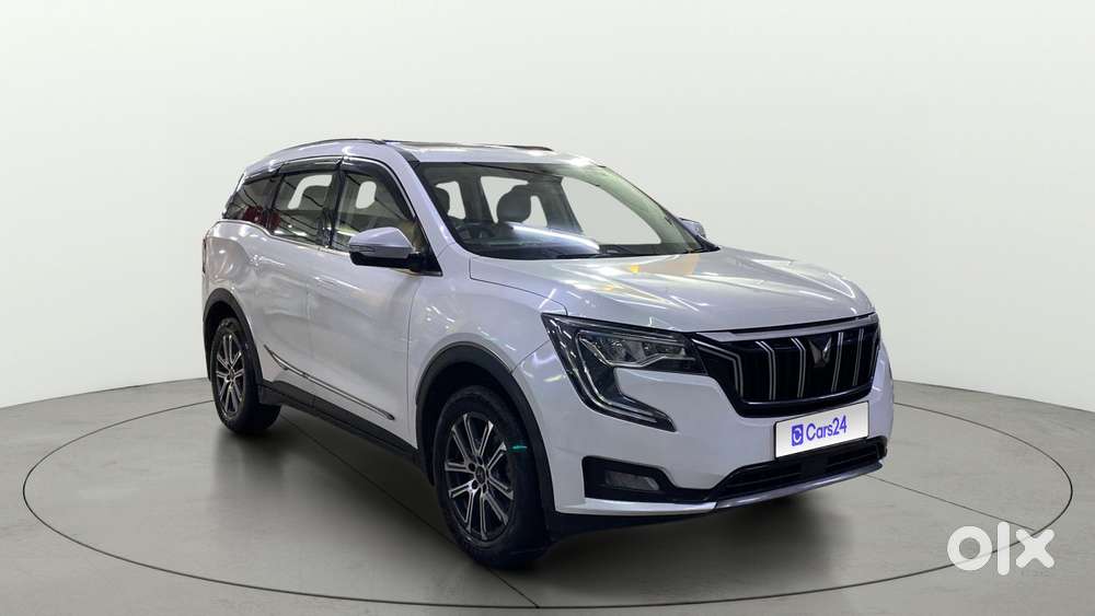 Mahindra Xuv700 2.0 Ax 7 Petrol Mt Str, 2021, Petrol