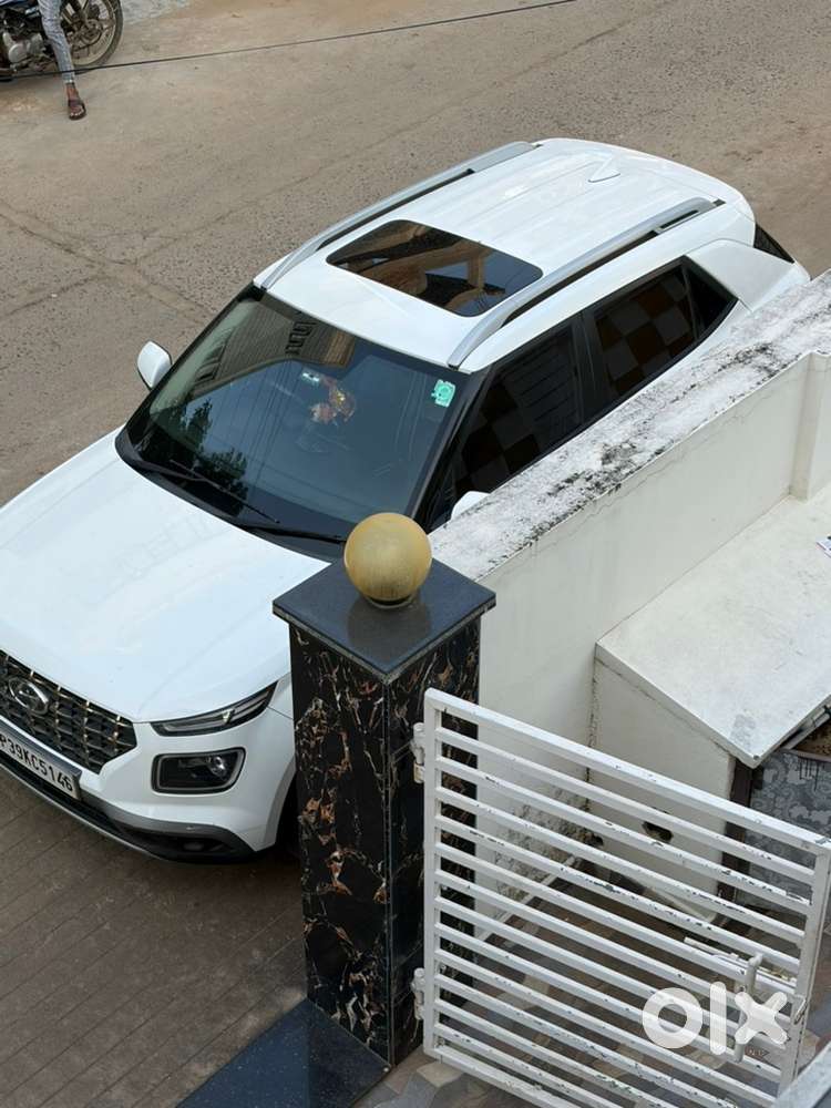 Hyundai Venue 2021 Goverment Officer Vehicle